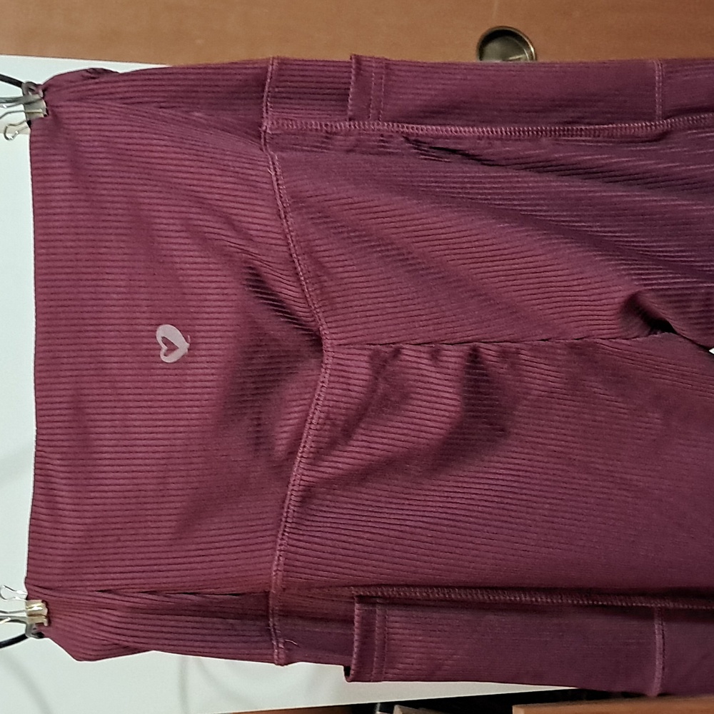 Active USA Ribbed Maroon Leggings - Picture 8 of 8